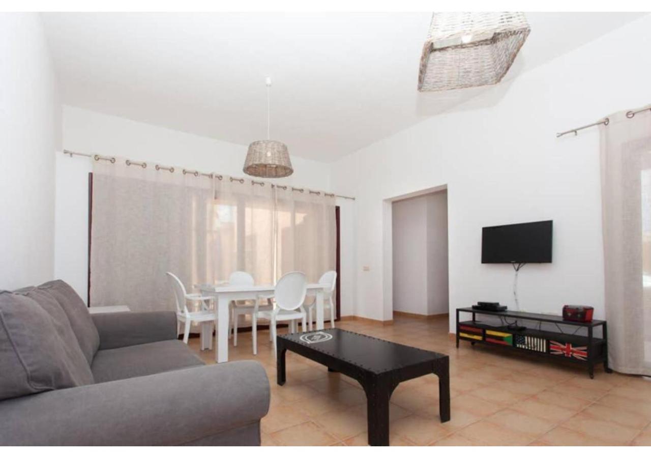 Anahi Homes Corralejo - Villa Brezo 3 La Oliva Extérieur photo