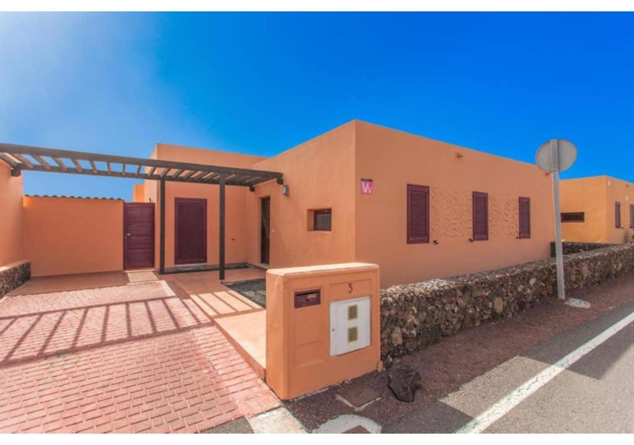Anahi Homes Corralejo - Villa Brezo 3 La Oliva Extérieur photo